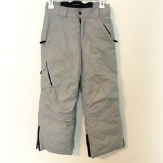 Columbia Youth Snow Pants Gray Solid Pockets Sportswear Size 10/12. Condition is Pre-owned. Shipped with USPS Priority Mail. Has my minor faint stains throughout Please review photos Inseam 23 inches Rise 10 inches Waist 26 inches Inventory J20 Unisex Shoes, Snow Pants, Unisex Clothing, Parachute Pants, Columbia, Skiing, Kids Outfits, Size 10, Grey