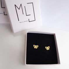 Gold Plated Butterfly Earrings. *  925 sterling silver. *  24 k gold plated. *  size: 7 mm height, 10 mm width. *  high quality. https://meloujewellery.etsy.com Free shipping will be provided to the UK customers. Please note, no tracking number will be available with that method. On average it takes 2 to 3 working days to be delivered. Would you wish to track your order, please upgrade the shipping at the checkout.  Overseas customers - US - no tracking information will be available for a standa