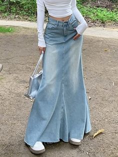 Vintage Distressed Mermaid Denim Skirt Maxi Skirt Outfits, Personalized Jeans, Streetwear Denim, Jeans Streetwear, Jean Skirt Outfits, Long Jean Skirt, Modesty Outfits, Denim Skirt Outfits, Long Skirt Outfits