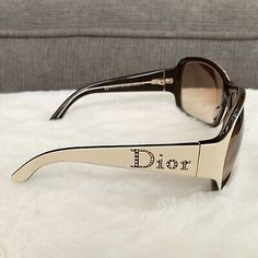 (eBay) Christian Dior Logo Strass 1 AZKTX 60-17-110 Cream Crystals Sunglasses Dior Clothes Aesthetic, Dior Items, Dior Sunglasses Women, Dior Glasses, Christian Dior Logo, Luxury Glasses, Crystal Sunglasses, Y2k Sunglasses, Dior Logo