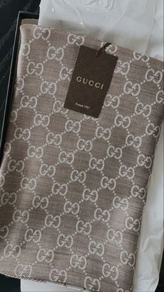 Luxury Brand Accessories, Luxury Brand Pattern, Luxury Shawls, Shawl Luxury, Luxury Shawl, Gucci Aesthetic, Trending Shoes For Men