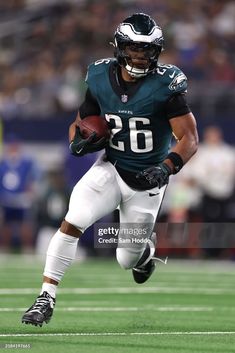 Saquon Barkley Eagles, Eagles Philadelphia, Saquon Barkley, Nfc East, Football Season, Nfl Football