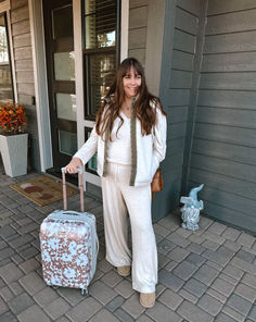 Cute Airport Outfit For Winter Cozy Airport Outfit, Winter Airport Outfit, Target Pajamas, Winter Airport, Airport Outfit Winter, Cute Airport Outfit, Airport Outfit Ideas, Comfy Airport Outfit, Target Fashion