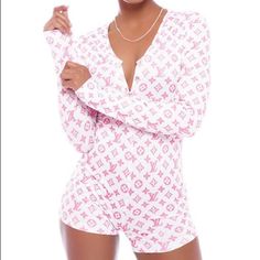 Designer Print Onesie White & Pink Brand New Never Worn Feminine White Lounging Sleepwear, Feminine White Tops For Loungewear, Fitted White Sleepwear, White Fitted Sleepwear, Fitted V-neck Top For Lounging, Fitted V-neck Top For Pajama Party, White Fitted Sleepwear For Lounging, White Fitted Sleepwear For Pajama Party, White Fitted Sleep Top