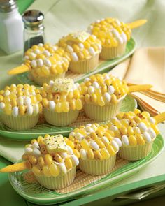 corn on the cob cupcakes with white frosting