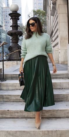 Midi Rok Outfit, Anna Palmer, Sleek Office, Smart Wear, Sweaters Winter, Winter Styling