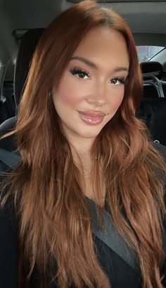 Cute Hair Colors For Tan Skin, Copper Hair Color On Tan Skin, Copper Hair For Tan Skin, Cinnamon Mocha Hair Color, Brown Hair Color On Brown Skin, Women’s Going Out Outfits Winter, Light Hair Color Ideas For Latinas, Copper Brown Hair Tan Skin, Red Hair On Tanned Skin