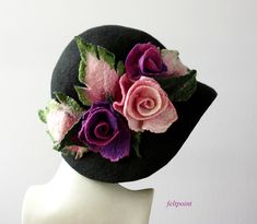 "Black cloche hat Art Deco Felt hat felted hat Womens hat cloche hat felt hats felted hats Retro hat La belle epoque Art Deco, 1920s hat, Art Hats Black hat cloche hat 1920's woman hat, Gatsby hat, Miss Fisher hat, Unique hat Hats&Caps Accessories Wool Merino wool Handmade                                                            Great, very flattering hat in the style of 1920's ! Soft  and durable !     Adapts to the head !  Special and unique !  Sophisticated and elegant !   I can make this hat in the colors you suggest ! I can make this hat in other colors and sizes. Made just for you   To measure your head: Using a tape measure, go around head about 1\" above eyebrows in front and include the largest part of back of head. As the base for my works I use great materials like highest qua Handmade Brimmed Felt Hat, Handmade Brimmed Mini Felt Hats, Artistic Black Brimmed Hat, Handmade Felt Cap, Unique Brimmed Hats As Gifts, Fishers Hat, 1920s Hat, Style Année 20, Flapper Cloche