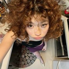 Sickjiji Instagram, Natural Colored Hair, Curly Hair Cuts, Pretty Selfies, Beauty Photography, Pretty Face, Makeup Routine