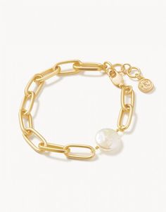 Spartina 449, Coin Bracelet, Coin Pearls, Mode Casual, Toggle Bracelet, Gold Bracelet Chain, Pearl Chain, Jewelry Inspo, Bracelet Gold