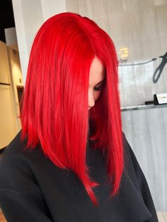 Red Hair Apple Red Hair, Red Hair Color Trends, Pelo Color Vino, Hair Color Swatches, Red Hair Trends, Red Hair Colors, Red Hair Color Ideas, Hair Color Guide, Colors For 2024