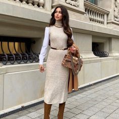 Nwt Zara Ribbed Dress Ootd Birthday, Female Lawyer Fashion, Zara Ribbed Dress, Mode Hijabi, Lawyer Fashion, Lawyer Outfit, Mode Instagram, Skandinavian Fashion, Chique Outfits