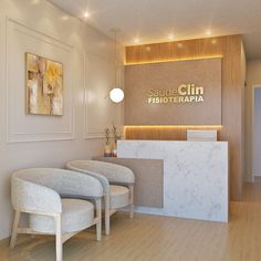 three chairs in front of a counter with a sign on the wall behind it that reads salud cim fisoterpia