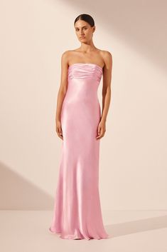 La Lune Strapless Ruched Bodice Maxi Dress | Peony | Dresses | Shona Joy Pink Silk Prom Dress, Portugal Outfits, Shona Joy Dress, Vestido Strapless, Prom Dress Inspo, Spring Formal, Shona Joy, Prom Dress Inspiration, Cute Prom Dresses