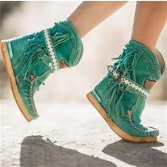 Category:Boots; Upper Materials:Faux Suede; Embellishment:Tassel; Season:Winter,Fall; Heel Type:Flat Heel; Gender:Women's; Type:Mid Calf Boots; Style:Fashion,Casual,Vintage; Heel Height(inch):<1; Outsole Materials:Rubber; Occasion:Outdoor,Work,Daily,Party; Closure Type:Loafer; Pattern:Solid Color; Listing Date:10/11/2023; 2023 Trends:Plus Size,Suede Shoes Womens Suede Boots, Flat Heel Boots, Suede Fashion, Suede Tassel, Fringe Boots, Rounded Toe Boots, Casual Heels, Cow Boy, Martin Boots