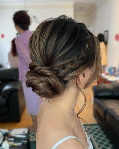 Save Time And Look Chic With These 23 Easy Updos For Medium Hair Bridesmaid Hair Inspo, Easy Updos For Medium Hair, Wedding Hair Up, Guest Hair, Braided Bun Hairstyles, Hoco Hairstyles, Wedding Guest Hairstyles, Bridesmaid Hair Updo