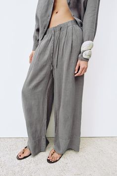 100% LINEN PALAZZO PANTS ZW COLLECTION - Anthracite grey | ZARA United States Palazzo Trousers, Zara Woman, Zara Women, Grey Women, Palazzo Pants, Pair Of Pants, Zara United States, Blazer Dress, Linen Pants