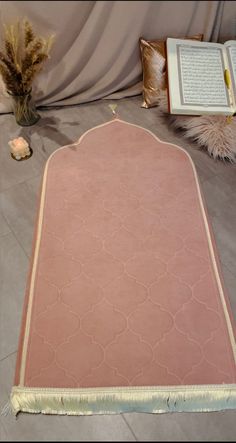 The geometric Prayer Mat is the softest most luxurious velvet prayer mat. - Unique shaped prayer mat - Perfect  for gift  - soft - Light weight - Washable - stain Resistan - Non-Slip - Material: Polyester - Dimensions- 125cm x 68cm   Notes: Due to light and screen setting difference, the item's color may be slightly different from the pictures. Prayer Mat Islam, Prayer Mat, Islamic Prayer, Mat Rugs, Soft Velvet, Soft Lighting, Soft Plush, Primary Colors, Hardwood Floors