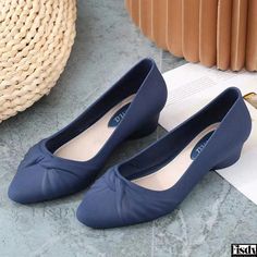 Fisdy - Rainy Day Chic Ankle Boots Elegant Sandals, Rain Shoes, Shoe Sole, Low Heel Shoes, Comfortable Boots, Slipper Shoes, Blue Shoes, Fashion Flats, High Heel Sandals