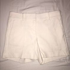 Ann Taylor Shorts Size 2 Nwt 99% Cotton 1% Spandex Mid-rise Workwear Shorts For Summer, Spring Pants With Built-in Shorts And 5-inch Inseam, White Fitted Short Pants, Fitted White Short Pants, White Bottoms With Built-in Shorts For Work, White Fitted Bottoms With 5-inch Inseam, White Fitted Mid-rise Shorts, Summer Pants With 5-inch Inseam, Fitted White Pants With Short Inseam