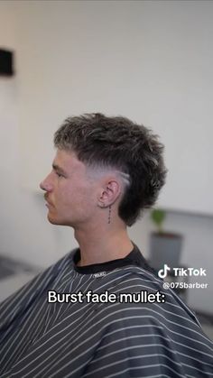 Mullet With Lines On Side Men, Burst Fade Mullet Short, Mullet Skin Fade, Mullet Backside, Mullet With Lines, Burst Mullet, Low Fade Mohawk