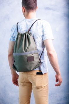 "Leather drawstring backpack,Leather backpack men,Drawstring bag men,Leather gymsack,Leather drawstring bag,Green leather backpack SIZE: 38x26x10 cm (15x10.2x4\")" Leather Drawstring Travel Bag, Outdoor Drawstring Backpack Bag, Outdoor Drawstring Backpack, Casual Leather Gym Bag For Daily Use, Sporty Drawstring Backpack For Everyday Use, Functional Drawstring Backpack For Travel, Functional Drawstring Backpack For Outdoor, Functional Outdoor Backpack With Drawstring, Functional Gym Bag For Everyday Use