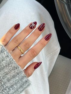 #cherrynails #fallnaildesign #fallnails #nailideas #nailsofinstagram #cherrymocha #nailsoftheday #nailsonfleek #nailsart Cherry Nails, October Nails, Nagel Tips, Christmas Nails Easy, Smink Inspiration, Casual Nails, Makijaż Smokey Eye