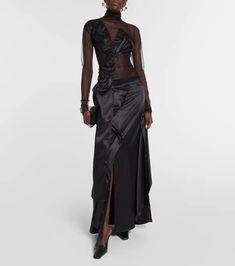 Атласная макси-юбка с бантом черного цвета - Acne Studios | Митереза Fitted Party Maxi Skirt With Folds, Fitted Maxi Skirt With Folds For Party, Party Maxi Skirt With Folds, Long Party Skirt With Folds, Long Skirt With Folds For Party, Elegant Evening Maxi Skirt With Folds, Party Satin Ruched Skirt, Elegant Folded Maxi Skirt For Evening, Voluminous Skirt Maxi Dress For Gala