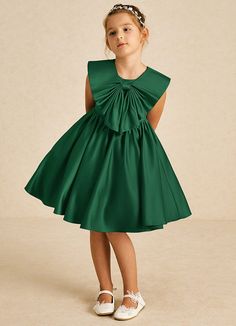 Poppet showcases a lovely A-line silhouette in smooth matte satin. With a charming scoop neckline and sleeveless design, it offers effortless elegance, complete with a convenient zipper closure for easy wear. Perfect for any special occasion! Peacock Flower Girl Dress, Satin Flower Girl Dresses, Green Flower Girl Dresses, Flower Girl Dresses Blue, Satin Flower Girl Dress, Military Ball Dresses, Sage Dress, Special Event Dresses, Lace Bride