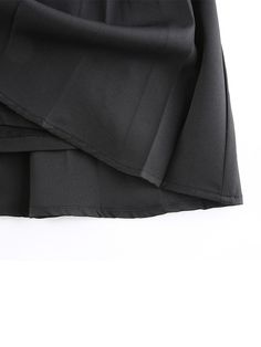 Preppy Style Casual Letter Embroidered 90s Pleated Skirt Korean Streetwear Fashion High Waist Mini Skirt For Women PHOTO SIZE BUST WAIST HIP SHOULDER LENGTH SLEEVE S 64 38 M 68 39 L 72 40 UNIT: cm NOTE:1. 1 inch=2.54 cm. Please follow the size chart to select the size. Do not select directly to your habits.The size may have 2-3 cm differs due to manual measurement.2. If you feel difficult to choose the size ,you can feel free to contact us, we will give you some suggestion,but it is for you refe