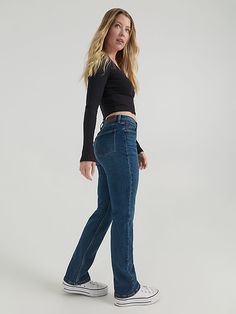 AT THE PEAK OF TIMELESS STYLE AND VERSATILITY A staple in the Wrangler® assortment and a staple in women's closets around the world. These Wrangler women's straight leg jeans are crafted with a figure-flattering high rise that contours your curves with a comfortable, no-gap waistband. The classic straight leg silhouette extends from the thigh through the hem for an opening that fits snugly around boots, heels, sandals, and sneakers. Versatile, year-round style reaches its peak with these timeles Amazon Jeans Women, Petite Jeans For Women, Women’s Jeans, Boot Cut Jeans Outfit, Womens Straight Leg Jeans, Wrangler Jeans Women's, Straightleg Jeans, Bootcut Jeans Outfit, Random Clothes