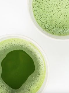 health wellness daily routine healthy tips green juice water Chlorophyll Water, Juicing Benefits, Organic Apple Cider Vinegar, Detox Drinks Recipes, Best Detox, Natural Detox, Green Juice, Detox Drinks, Kale