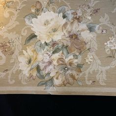 there is a wall paper with flowers on it