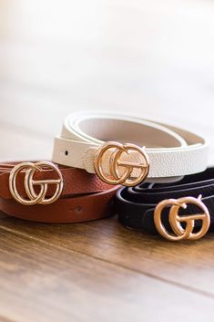 A simple twist on a classic Gucci style belt for women. Same look and feel, but without the hefty price tag. What's more, our belts come in a 3 pack so you'll always have the right color! They feature a gorgeous faux leather strap and a double o-ring buckle! 3 Pack Belt Options: Brown Multi = 1 White belt, 1 Brown Belt, 1 Black Belt Snake Multi = 1 White Snake Pattern Belt, 1 Grey Snake Pattern Belt, 1 Black Snake Pattern Belt Tan Cheetah = 1 Black solid belt, 1 Red solid belt, 1 Tan cheetah pri Girl Baddie, Sac Louis Vuitton, Gg Belt, Gucci Style, Stylish Hoodies, White Snake, Snake Pattern, Belt For Women, Snake Patterns