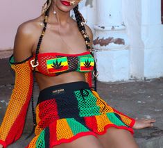 Cause we love the island lÿfe 🌴 We brought back our 2017 "RASTA COLLECTION" 💚💛❤️ (◕‿◕)♡ This reworked mesh rasta skirt, is lined in the front and back with black spandex fabric. Pair it with the JAMROCK matching top for the cutest summer look! (◕‿◕)♡ MODEL is wearing a size small SIZE CHART: US SIZE Dancehall Outfits 90s, Summer Streetwear Stretch Skirt, Stretch Skirt For Summer Streetwear, Rasta Skirt, Rastafarian Outfits, Dancehall Outfits, Rasta Clothes, Outfit 90s, Crochet Clothing And Accessories