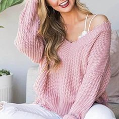 Dieser Pullover mit Destroyed-Saum ist ein ausgefallener Look für Winternächte! Wir lieben den ausgefransten und zerstörten Saum und die Ärmelbündchen – er verleiht diesem klassischen Pullover den perfekten Stil! Der Strickpullover eignet sich hervorragend für Partys, zum Ausgehen, für Verabredungen und für den Alltag. Dieser trendige Look passt einfach perfekt zu einem Spitzen-Bralette, Jeans und stilvollen hohen Stiefeln!

 Merkmale:



 100% Acryl

 Maschinenwäsche

 Einzigartiges Design: Die Solid Color Sweater, Hem Sweater, Classic Sweater, Sweater Crop, Crop Top Sweater, Edgy Look, Knitted Pullover Sweaters, Knit Jumper, Lace Bralette