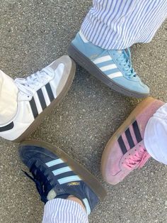 #adidas #sambas #spezial #fashion #recipe #crochet #crochet #aesthetic #dresstoimpress #bff #blokecore Adidas Aesthetic, Samba Outfit Ideas, Mode Shoes