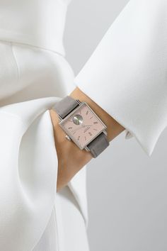 Tetra – Die Kapriziöse — NOMOS Glashütte Square Formal Watch With Subdials, Formal Square Watch With Subdials, Luxury Square Formal Watches, Luxury Square Watches For Formal Occasions, Elegant Square Watch Accessories For Business, Modern Rectangular Dial Watch Accessories For Evening, Modern Square Face Watch For Formal Occasions, Modern Evening Watches With Rectangular Dial, Elegant Silver Square Watch