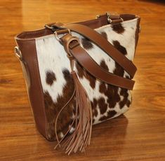 Real Cowhide Crossbody Bag – Boho Living Room Cowhide Purse, Cowhide Handbags, Cowhide Bag, Messenger Purse, Cheap Handbags, Cow Hide, Cute Purses, Bags Travel, Leather Handles