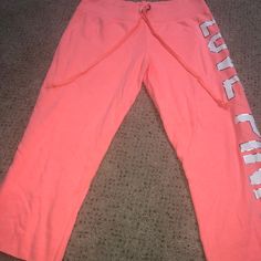 New Without Tags Pink Victoria’s Secreat Sweatpants. Like Bright Coral Pockets In The Back. Never Used Super Cute Capri Length. No Offers Thank You Casual Pink Capri Pants, Casual Pink Capri Length Pants, Sporty Capri Pants For Loungewear, Sporty Loungewear Capri Pants, Victoria Secret Sweatpants, Secret Pants, Color Orange, Victoria’s Secret, Victoria Secret Pink