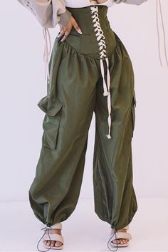 Army Green High Waist Wide Leg Trousers, Fest Outfits, Mode Inspo, Hippie Chic, Fantasy Fashion, Character Outfits, Art Clothes, Green Fashion, Costume Design