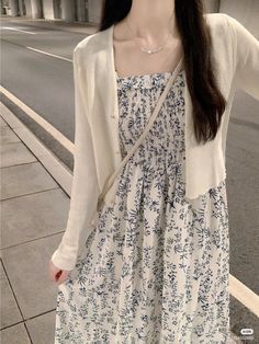 Corset Top With Cardigan, Japanese Modest Fashion, Hidden Love Outfit, Spring Outfits Korea, Shoujo Fashion, Ootd Pinterest, Manga Drawings, Makeup Themes, Modest Girly Outfits