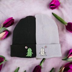 Introducing our adorable and eco-friendly Matching Beanies with Embroidered Dinosaurs, crafted from the finest organic cotton! These charming beanies are perfect who appreciate comfort, style, and a touch of prehistoric whimsy. 🌿 Sustainable Style: Our commitment to sustainability shines through in these beanies. We've used organic cotton, which is not only incredibly soft but also better for the environment. By choosing organic cotton, you're supporting a more eco-conscious approach to fashion Embroidered Dinosaur, Dinosaur Socks, Dinosaur Gifts, Gift For Best Friend, Black Beanie, Couples Gift, Dinosaur Design, Sustainable Style, Gift For Couples