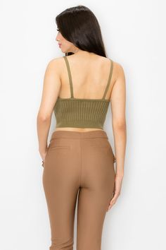 This sustainable rib top is crafted from ribbed fabric, giving it a figure-flattering fit that's sure to be a wardrobe staple. It features cami straps, a scoop neckline, a square cut-back, and a cropped hem for a modern and stylish look. Enjoy a conscious fashion choice while looking your best.Imported52% Cotton 44% Acrylic 4% Elastane Olive IRISIZE CHART:S (3) : bust 33-34 in, waist 25 in, hips 35-36 in (5) : bust 34-35 in, waist 26 in, hips 36-37 inM (7) : bust 36-37 in, waist 27 in, hips 37-3 Plus Jumpsuit, Rib Top, Scoop Neck Tank Top, Crop Top Sweater, Ribbed Tank Tops, Moda Vintage, Square Cut, Plus Dresses, New Arrival Dress