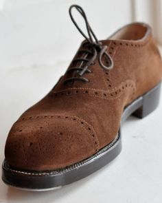 Gents Shoes, Black Oxford Shoes, Men's Wedding Shoes, John Lobb, Suede Oxfords, Bespoke Shoes, Oxford Shoes Men, Business Shoes, Brogue Shoes