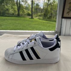 White With Black Stripes Adidas Original Superstars Never Worn Men’s 5.5 Addidas Shoes 2020, Adidas White Shoes, Adidas Superstars, Adidas Originals Shoes, Adidas Shoes Originals, Adidas Shoes Superstar, Adidas Original, Adidas Originals Superstar, How To Make Shoes