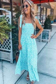 Smocked Top Print Dress | Sophie & Trey Dress Store, Online Clothing Boutiques, Bodycon Midi, Crop Top Sweater, Floral Romper, Maxi Dresses Casual, Smock Dress, Trendy Dresses, Boutique Clothing