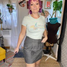 Ann Taylor Black / Grey Business / Office Workplace Skirt Pockets Size 6 Pre-Loved! Approximate Measurements, Flaws (If Any) & Fabric Tag All Shown In Photos. Model :Me 5ft 2in 149 Lbs Measure H:39in W:32in C:34in / Average Size 6/8 / Small / Shoes 7.5 Smoke Free Home. All Items Are 100% Authentic And Ship Next Day From Sunny Florida. Offers / Counteroffers Always Welcome!! *** Feel Free To Comment Or Message Me With Any Questions. *** I Will Accept Or Counter My Lowest. Bundles Always Get A Dis Y2k Items, Office Workplace, Skirt Pockets, Skirt With Pockets, Fabric Tags, Skirts With Pockets, Business Office, Black Grey, Ann Taylor