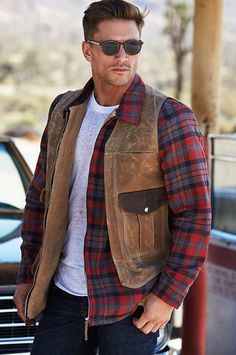 Modern Cowboy Style Men, Hipster Cowboy, Outdoorsmen Style, Cowboy Attire, Mens Western Style, Cowboy Men, Older Mens Fashion, Bison Leather