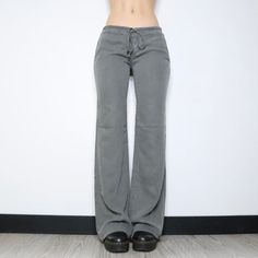 Y2K Khaki Green Low Waisted Wide Leg Pants (S) Ultra Low Rise Pants, Low Waist Pants, Lyocell Fabric, Vintage Trousers, Pants Fit, The 2000s, Stretchy Pants, Dolce E Gabbana, Low Waisted